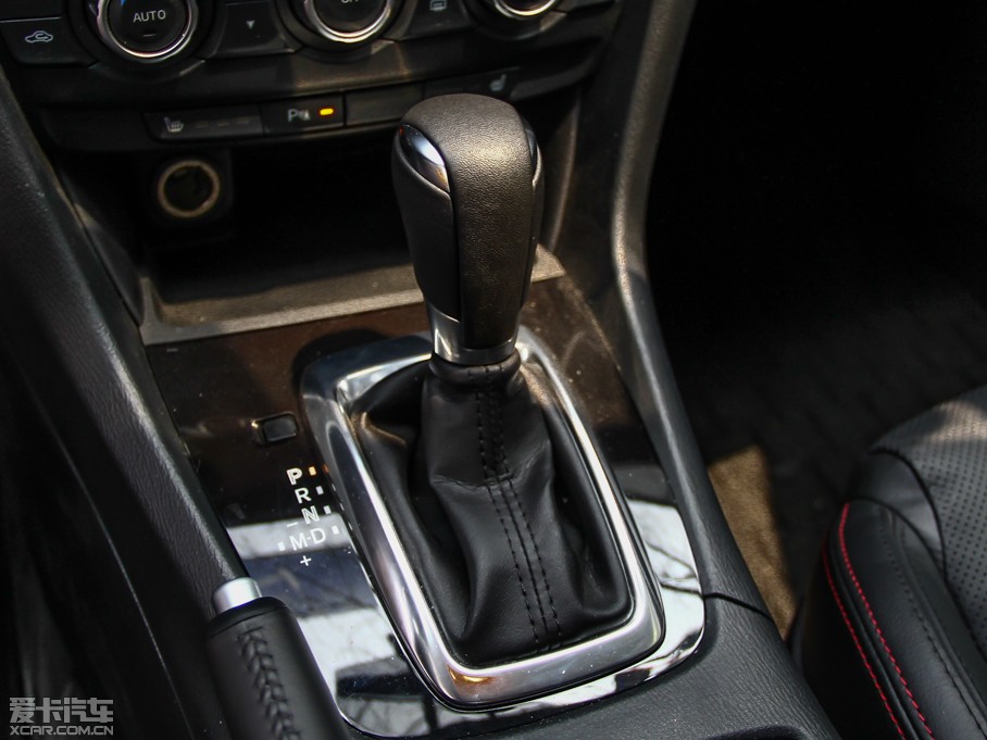 2014���Ɲ 2.5L �{������