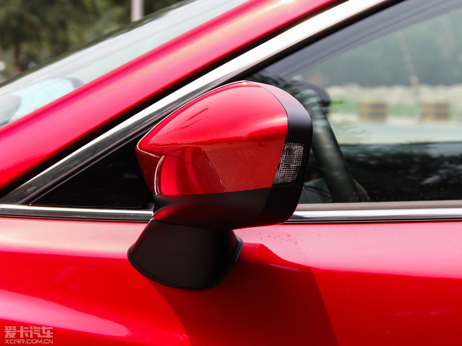 2014���Ɲ 2.5L �{������