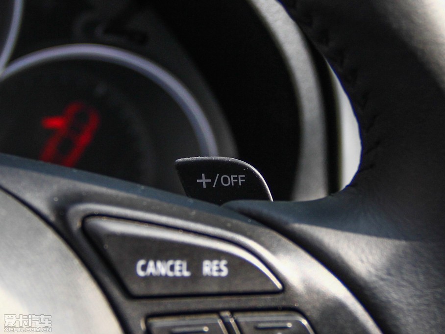 2014���Ɲ 2.5L �{������