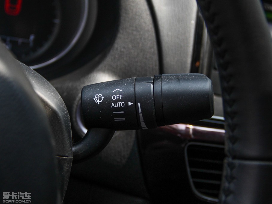 2014���Ɲ 2.5L �{������