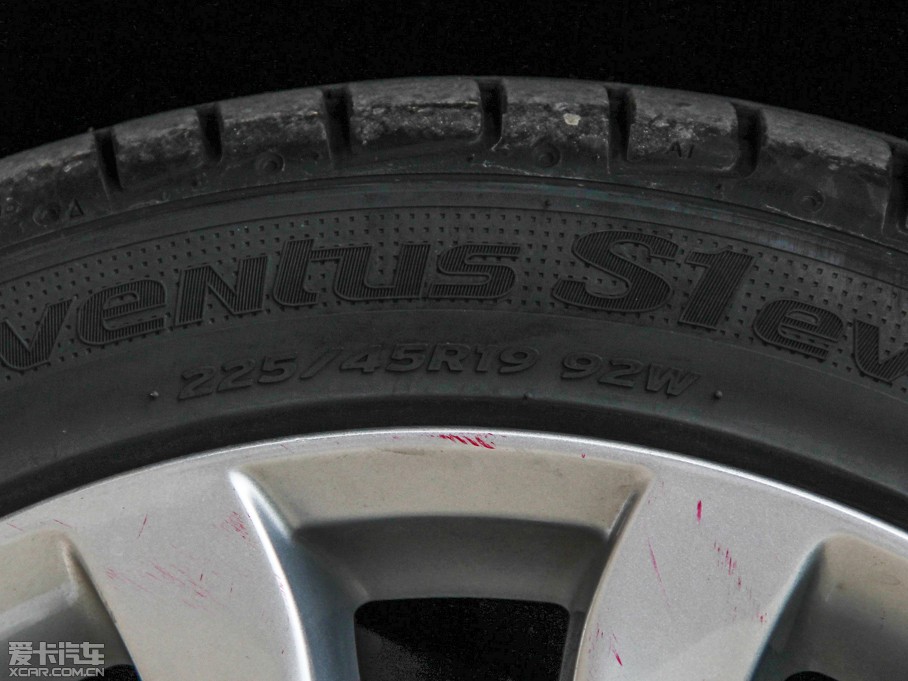 2014���Ɲ 2.5L �{������