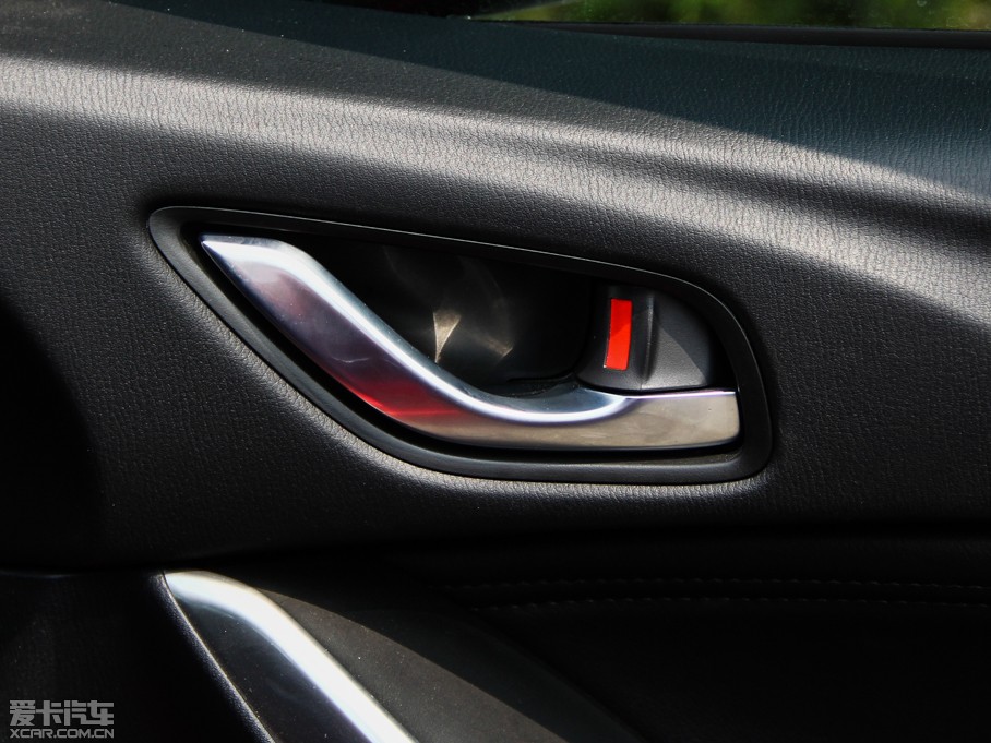 2014���Ɲ 2.5L �{������