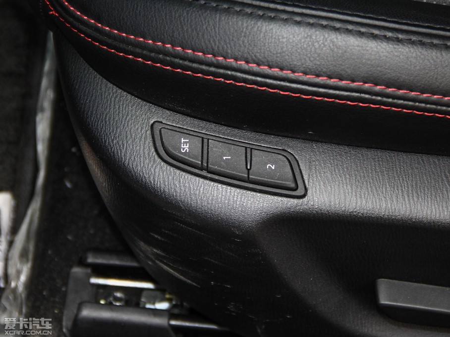 2014���Ɲ 2.5L �{������