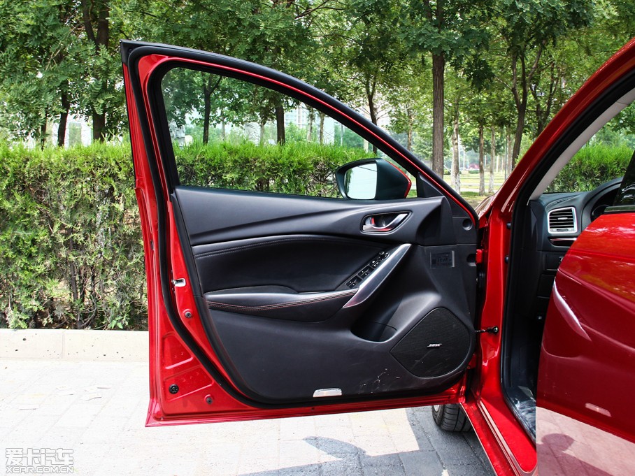 2014���Ɲ 2.5L �{������