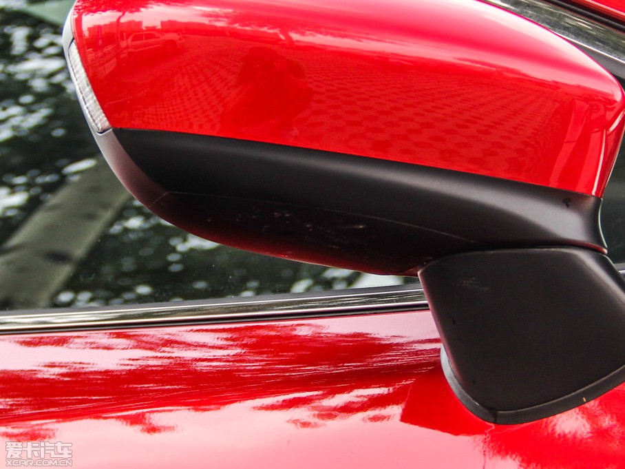 2014Ɲ 2.0L {(ln)F