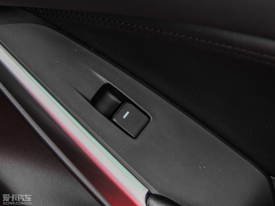 2014Ɲ 2.0L {(ln)F