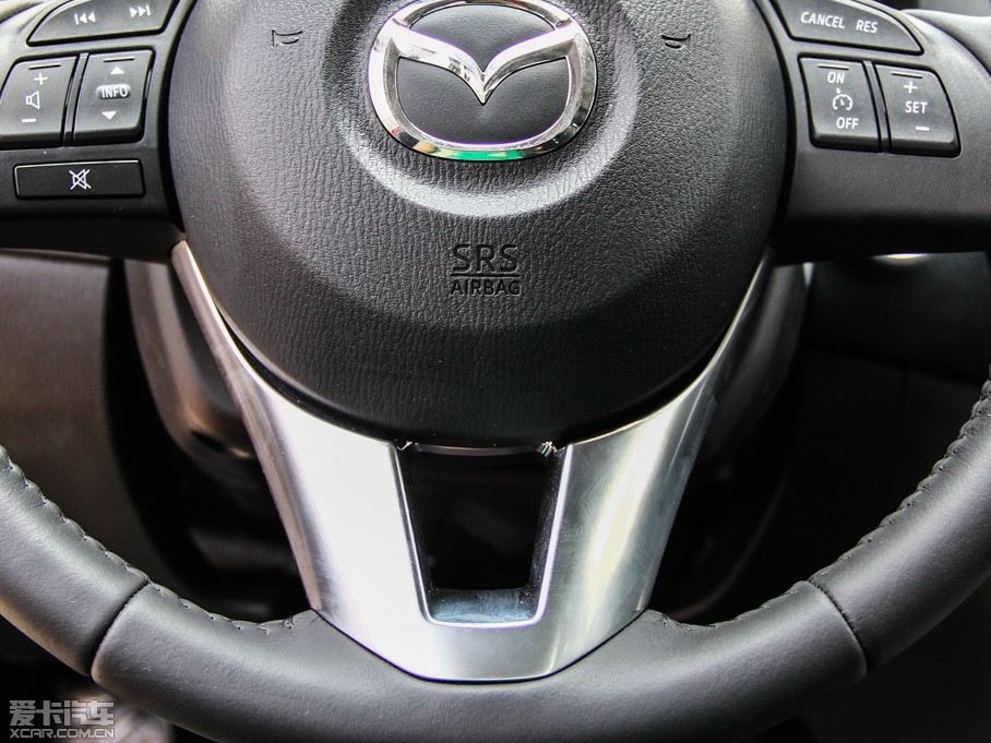 2014���Ɲ 2.0L �{�����F��