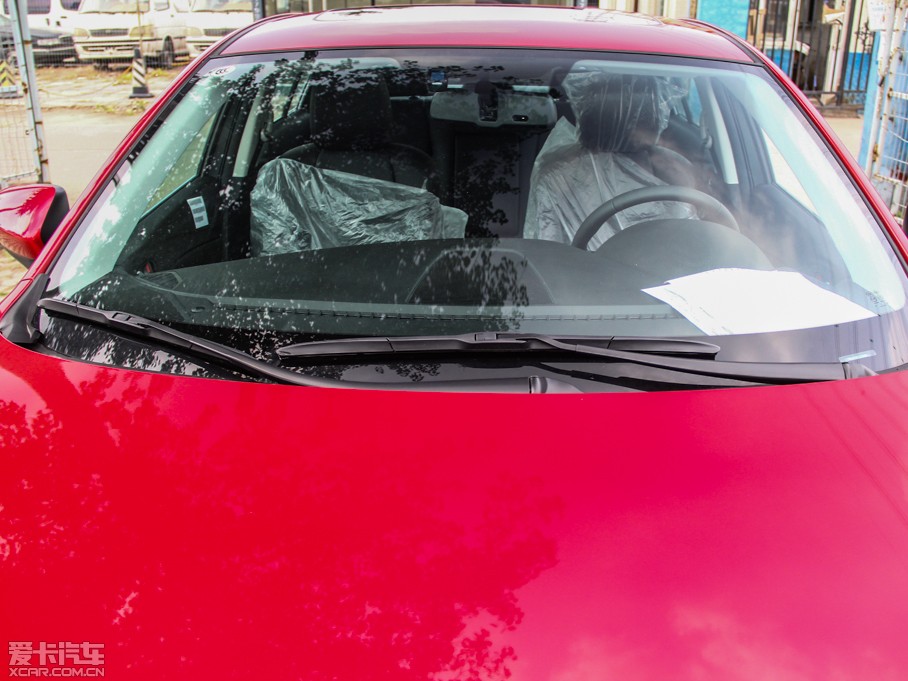 2014Ɲ 2.0L {(ln)F