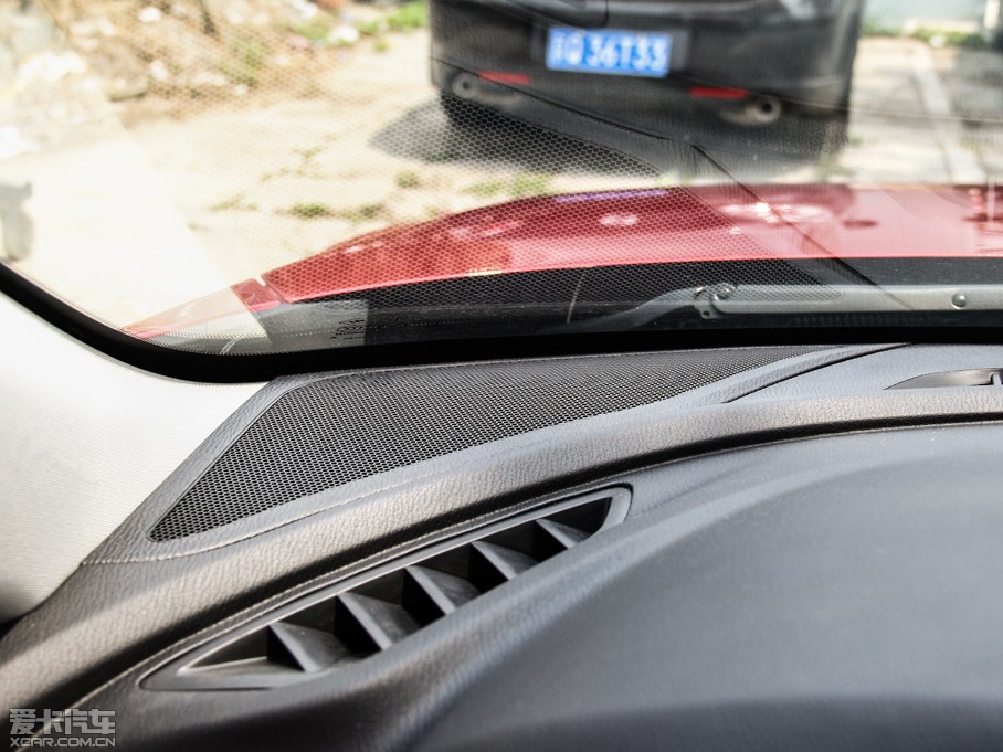 2014Ɲ 2.0L {(ln)F