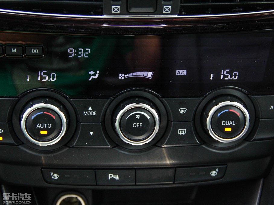 2014���Ɲ 2.0L �{�����F��