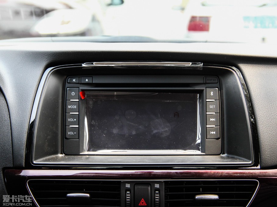 2014���Ɲ 2.0L �{�����F��