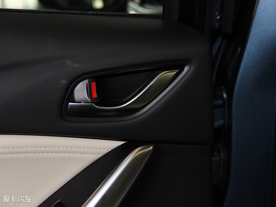 2014Ɲ 2.0L {(ln)A