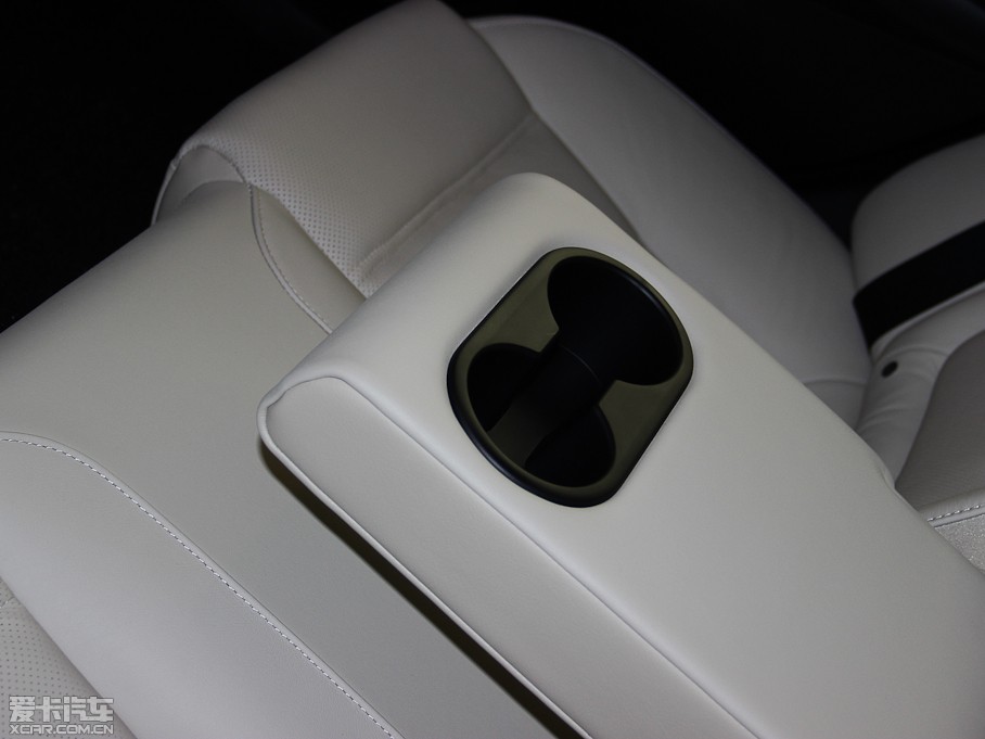 2014Ɲ 2.0L {(ln)A