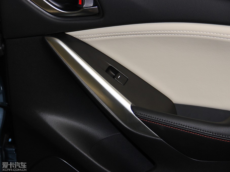 2014Ɲ 2.0L {(ln)A