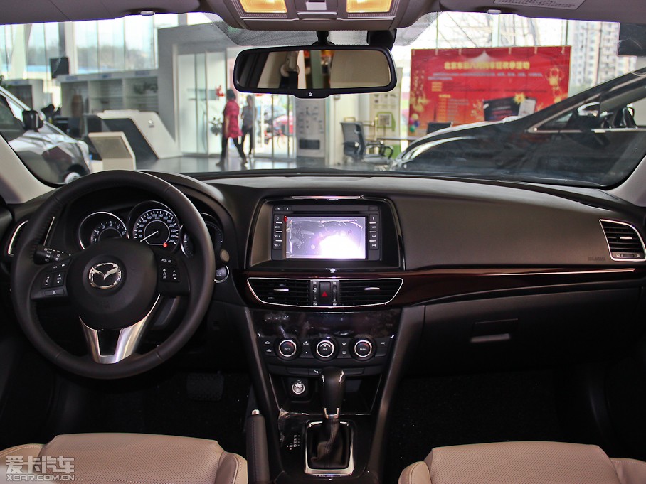 2014Ɲ 2.0L {(ln)A