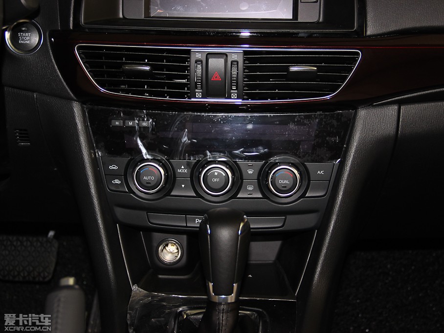 2014Ɲ 2.0L {(ln)A