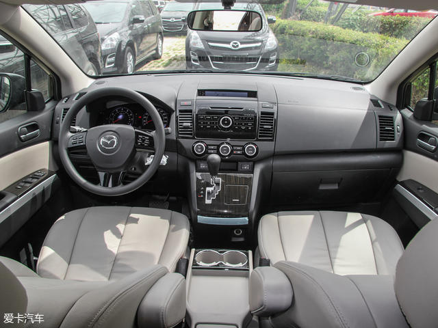 一汽馬自達(dá)2015款馬自達(dá)8
