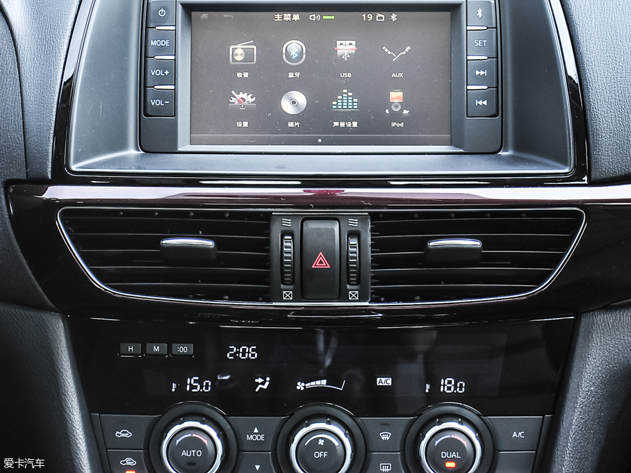 2015���Ɲ 2.5L �{���\�Ӱ�