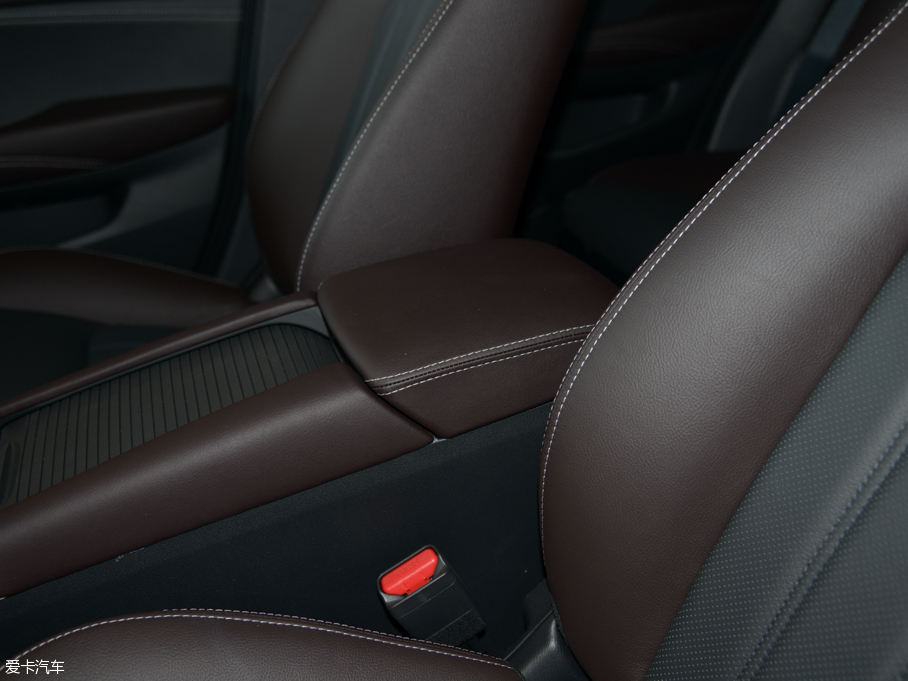 2016R_CX-4 2.0L ԄӃ{Ʒλ