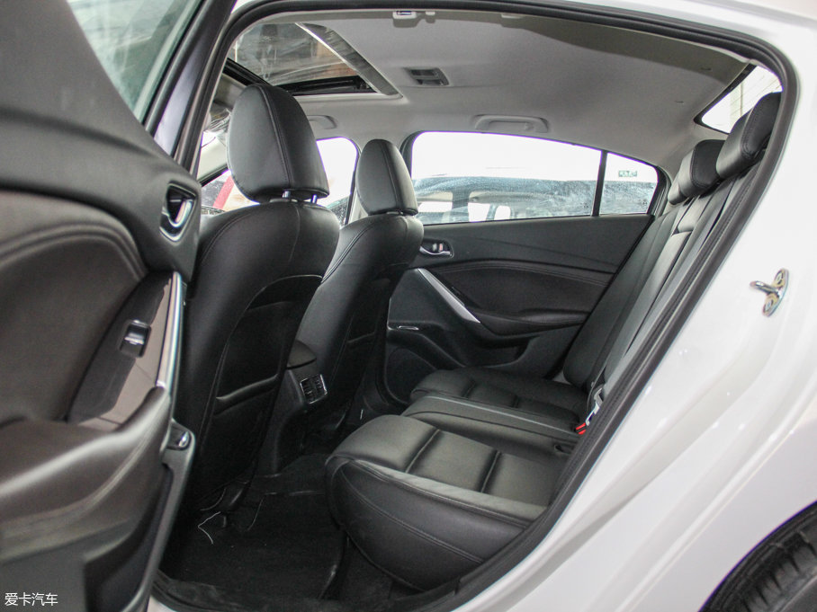 2017Ɲ 2.0L {(ln)A