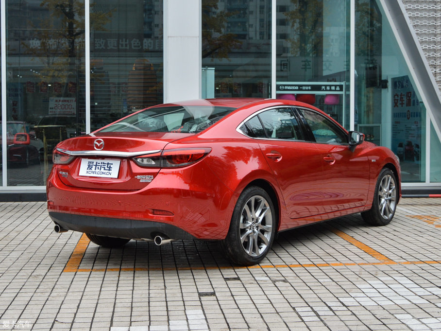 2017���Ɲ 2.5L �{���\�Ӱ�