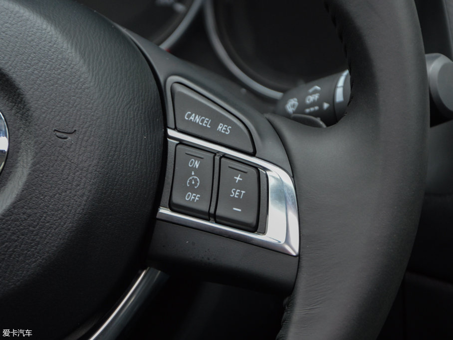 2017���Ɲ 2.5L �{���\�Ӱ�