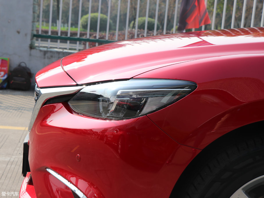 2017Ɲ 2.0L {(ln)F