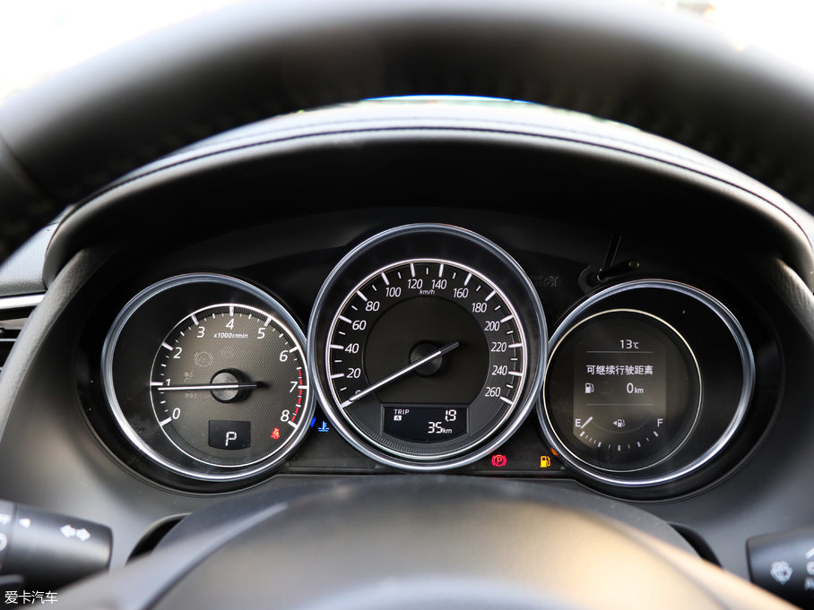 2017Ɲ 2.0L {(ln)F