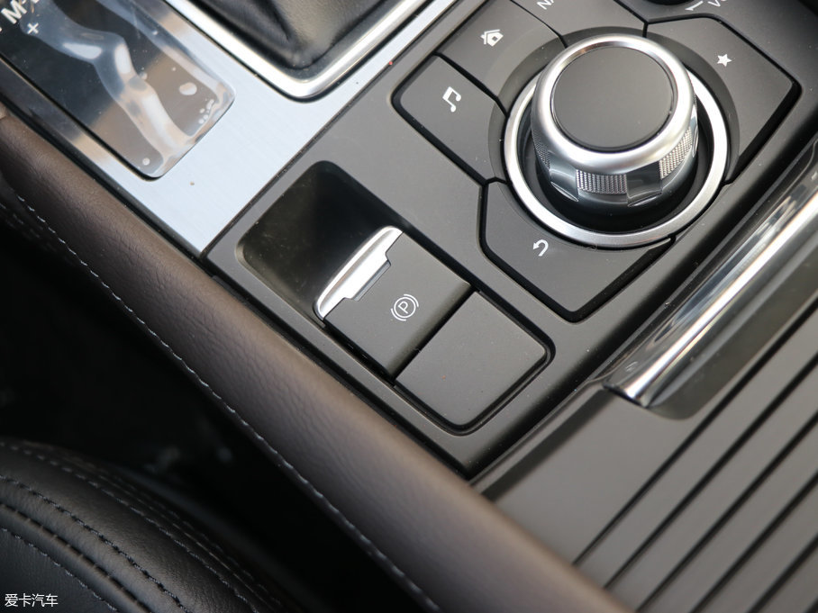 2017Ɲ 2.0L {(ln)F