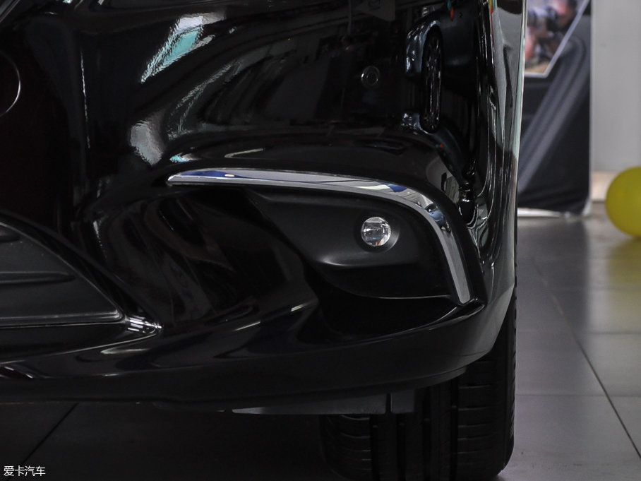 2017���Ɲ 2.0L �{��r�а�