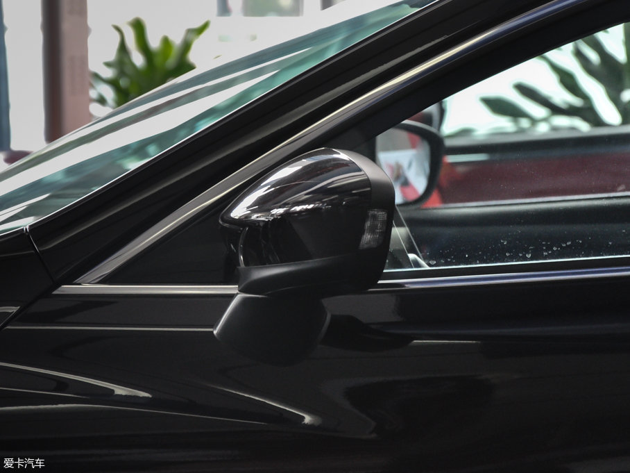 2017���Ɲ 2.0L �{(l��n)��r(sh��)�а�