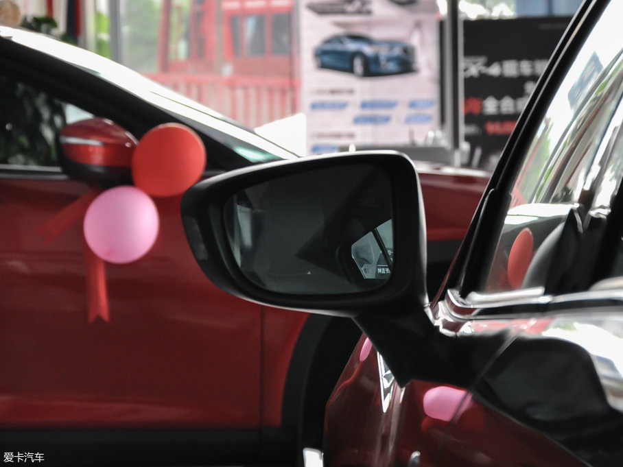 2017���Ɲ 2.0L �{��r�а�