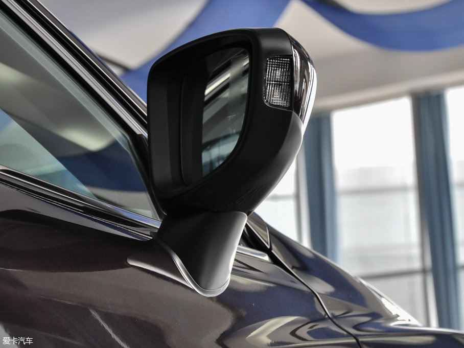 2017���Ɲ 2.0L �{(l��n)��r(sh��)�а�