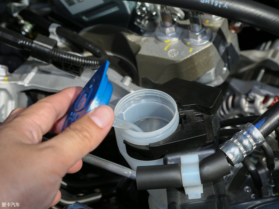 2017R_CX-4 2.0L ԄӃ(q){̽