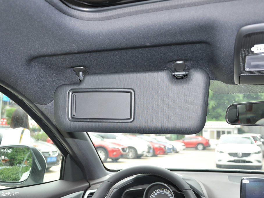 2018R_CX-4 2.0L ԄӃ{Ʒλ