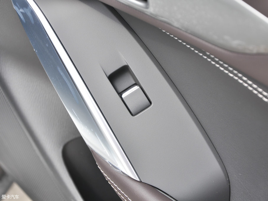 2018R_CX-4 2.0L ԄӃ{Ʒλ