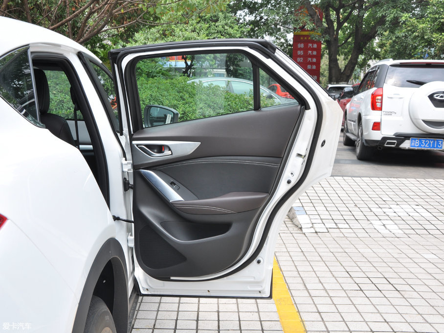 2018R_CX-4 2.0L ԄӃ{Ʒλ