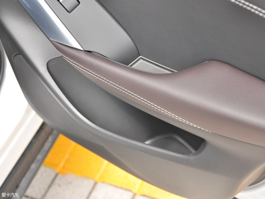 2018R_CX-4 2.0L ԄӃ(q){Ʒλ