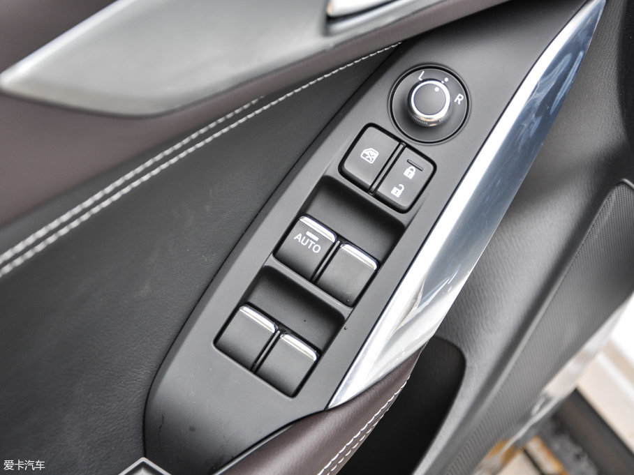 2018R_CX-4 2.0L ԄӃ(q){Ʒλ