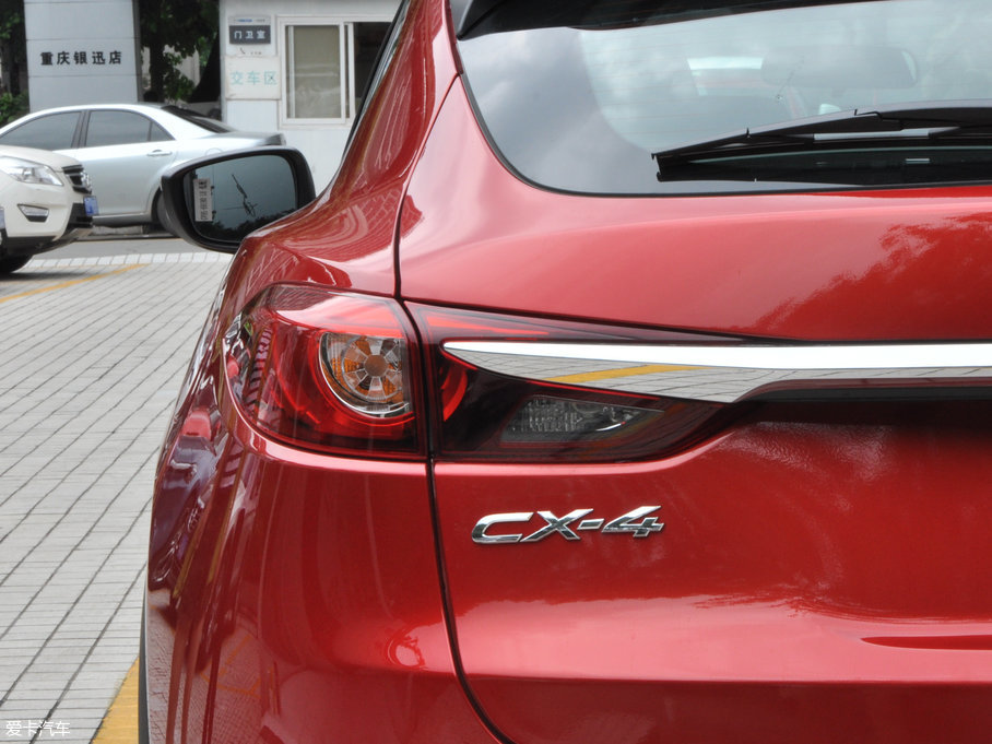 2018R_CX-4 2.0L ԄӃ{