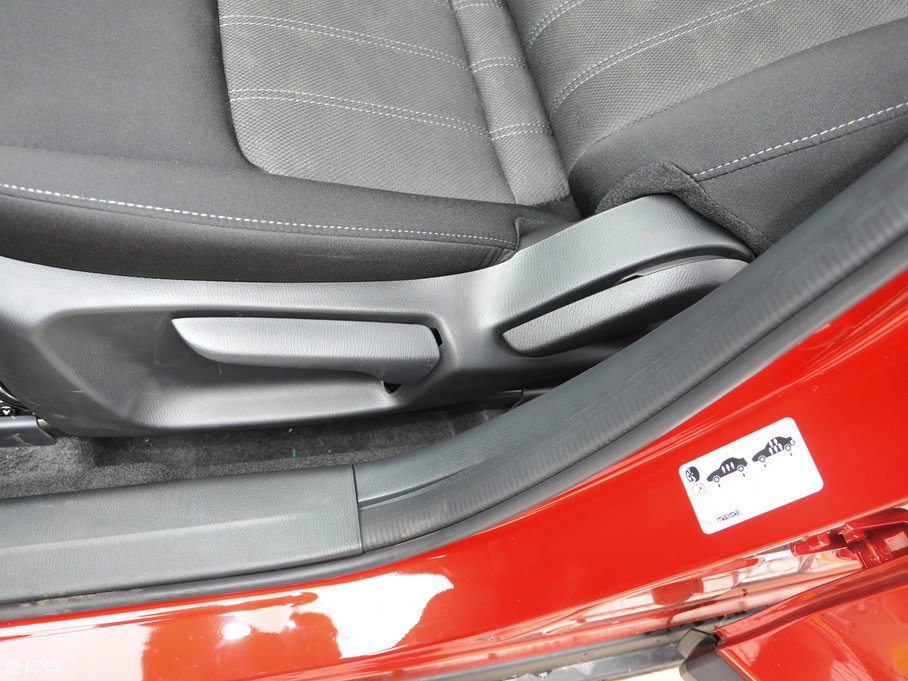 2018R_CX-4 2.0L ԄӃ{