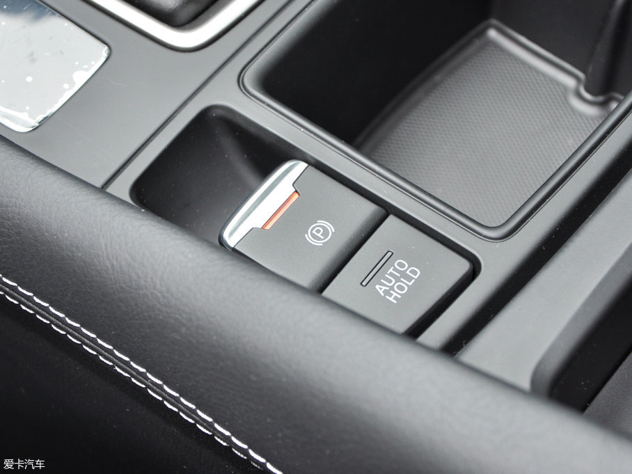 2018R_CX-4 2.0L ԄӃ{