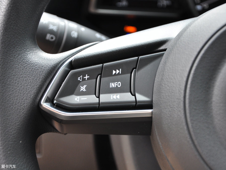 2018R_CX-4 2.0L ԄӃ{