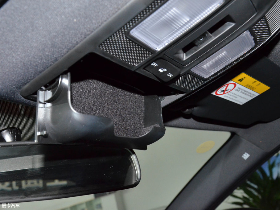 2018R_CX-4 2.0L ԄӃ{Ʒλ