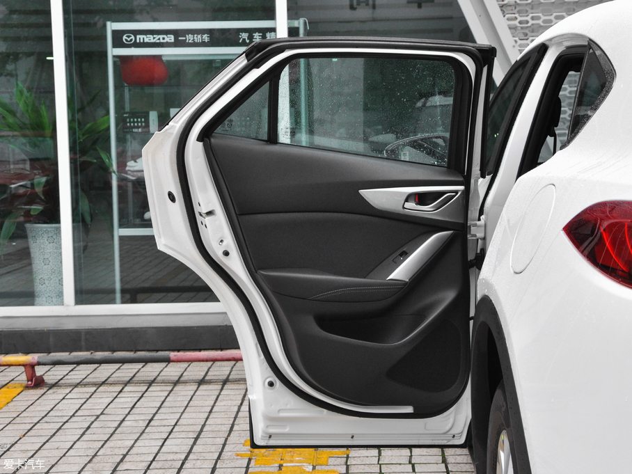 2018R_CX-4 2.0L ԄӃ{