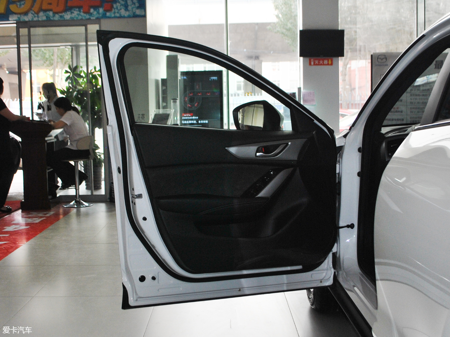 2018R_CX-4 2.0L ԄӃ{̽