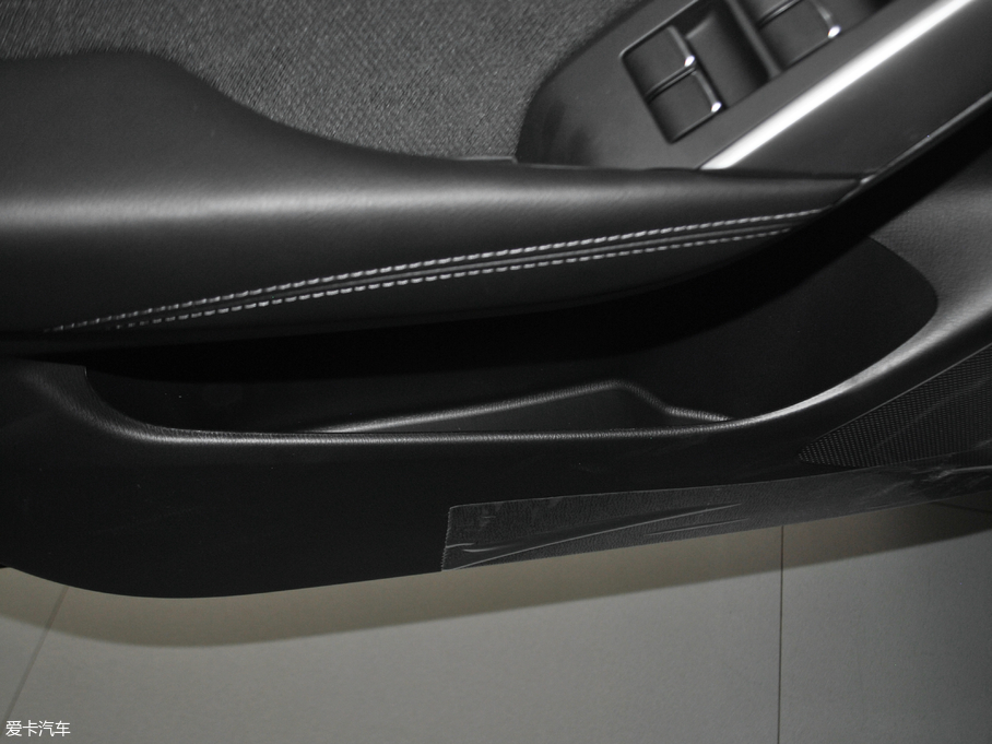 2018R_CX-4 2.0L ԄӃ{̽