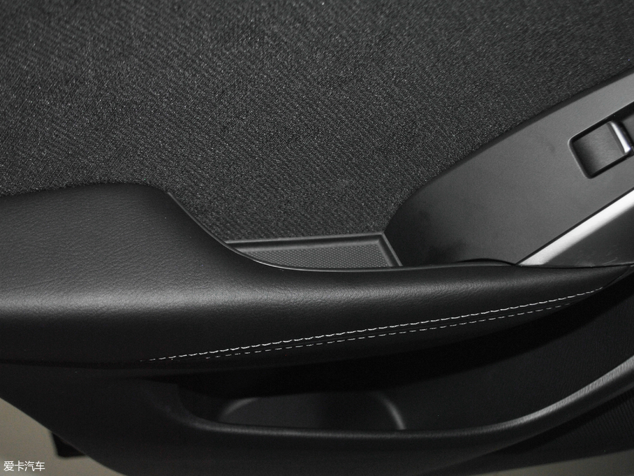 2018R_CX-4 2.0L ԄӃ{̽