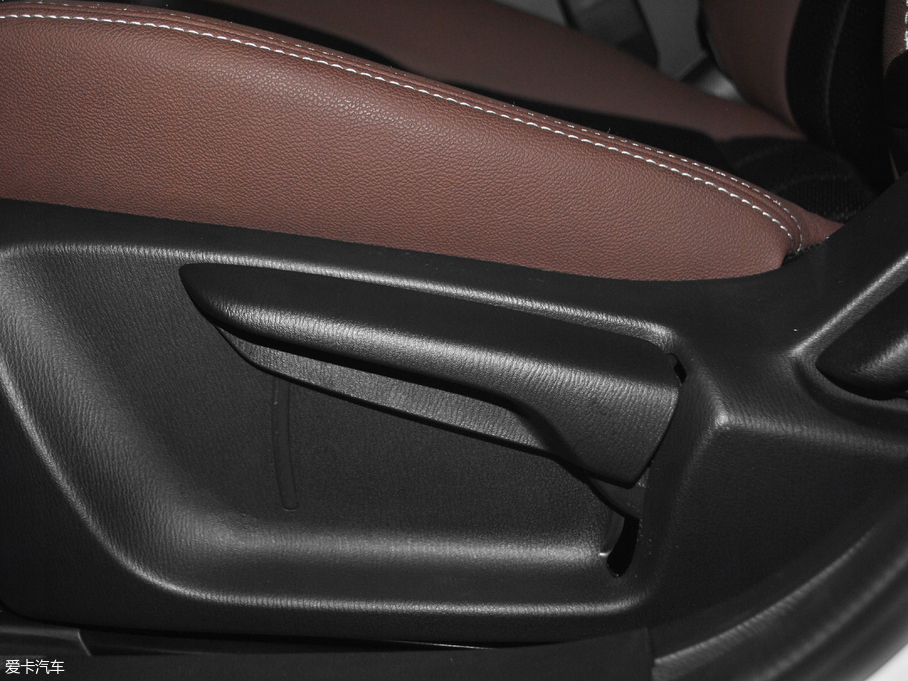 2018R_CX-4 2.0L ԄӃ{̽