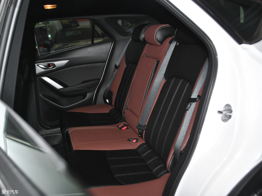 2018R_CX-4 2.0L ԄӃ{̽